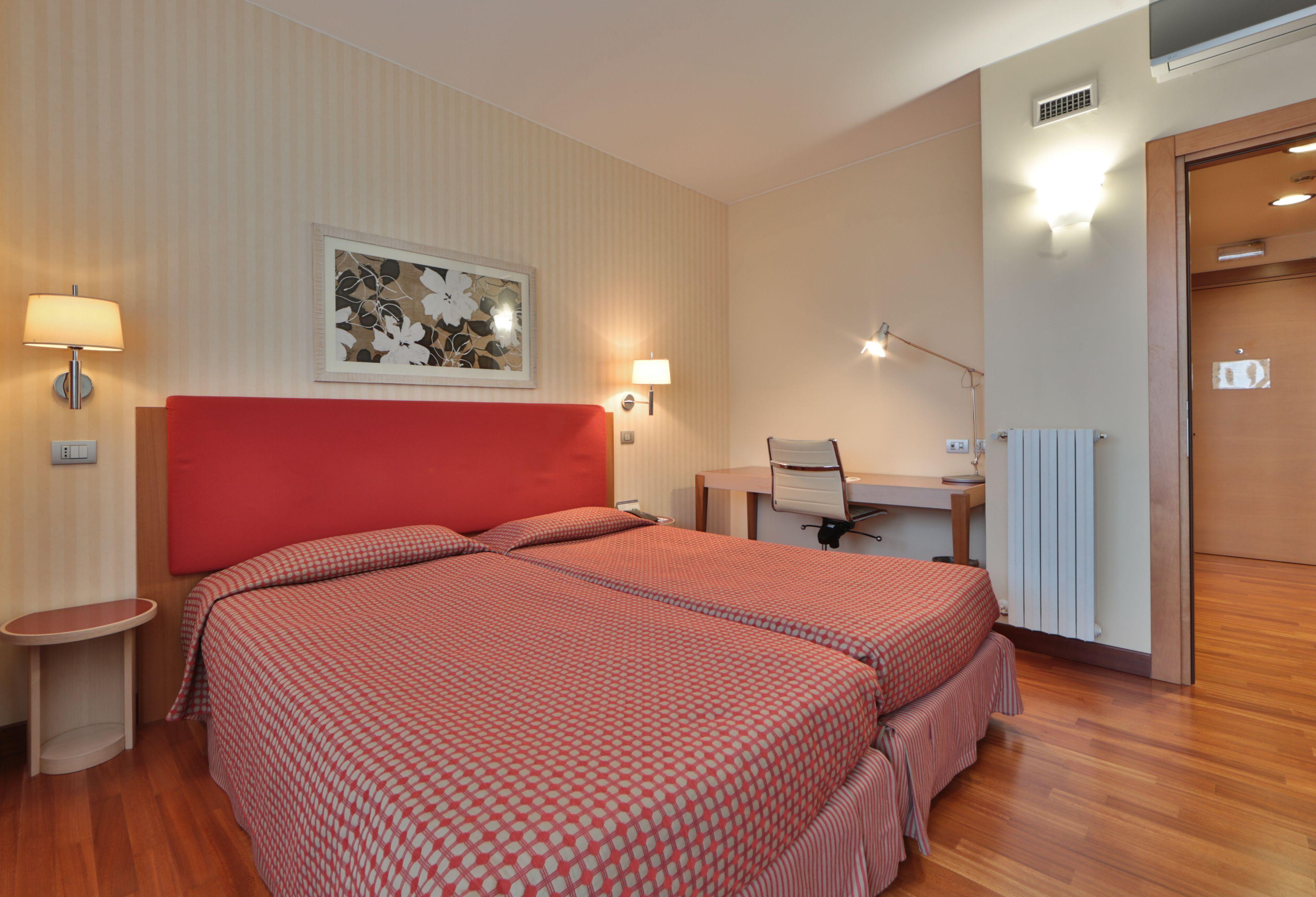Atahotel Quark — Foto 1